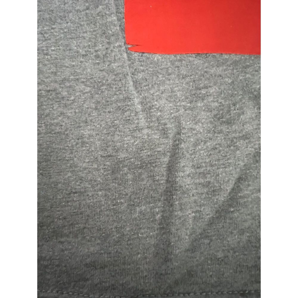 T shirts - 2 - Picture 4 of 4